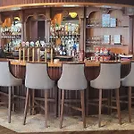Gold Coast Hotel