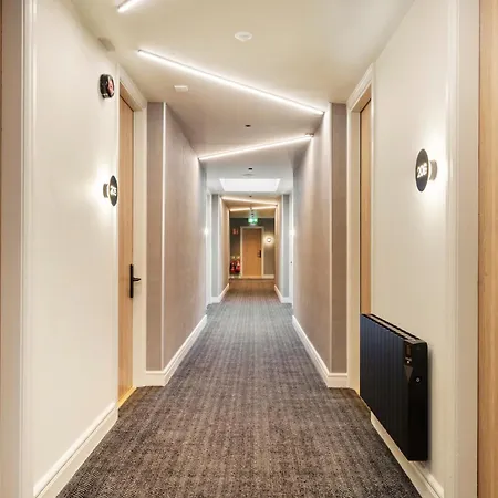 Gold Coast Hotel 3*